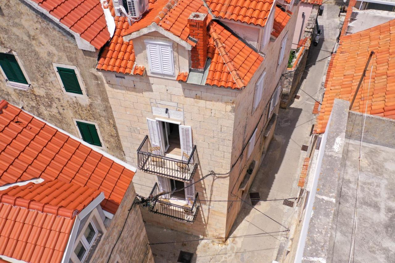 Old Town Makarska Apartments - Central Square Bagian luar foto