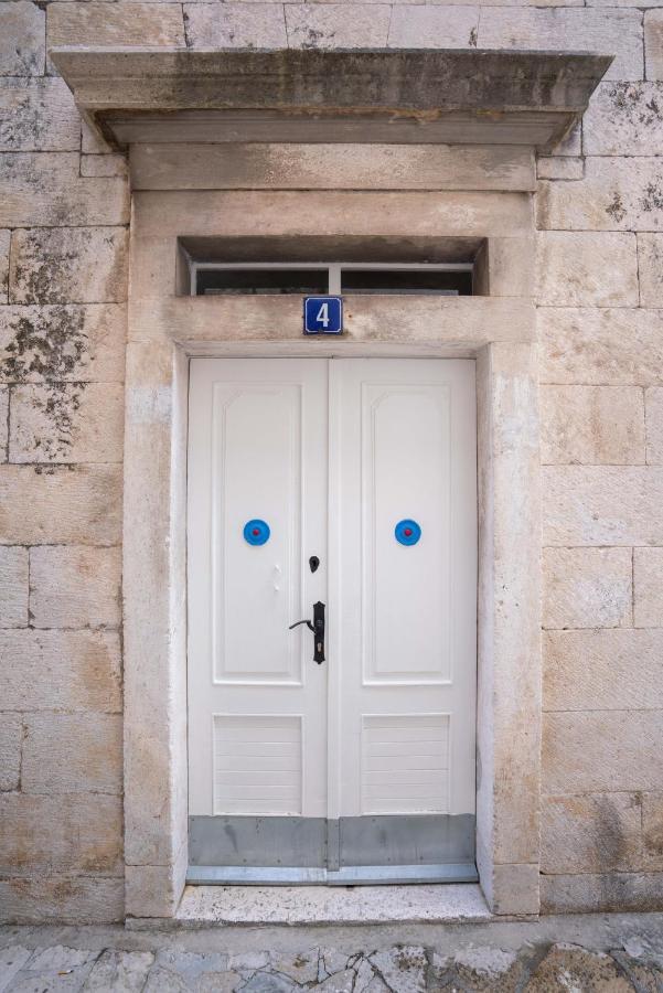 Old Town Makarska Apartments - Central Square Bagian luar foto