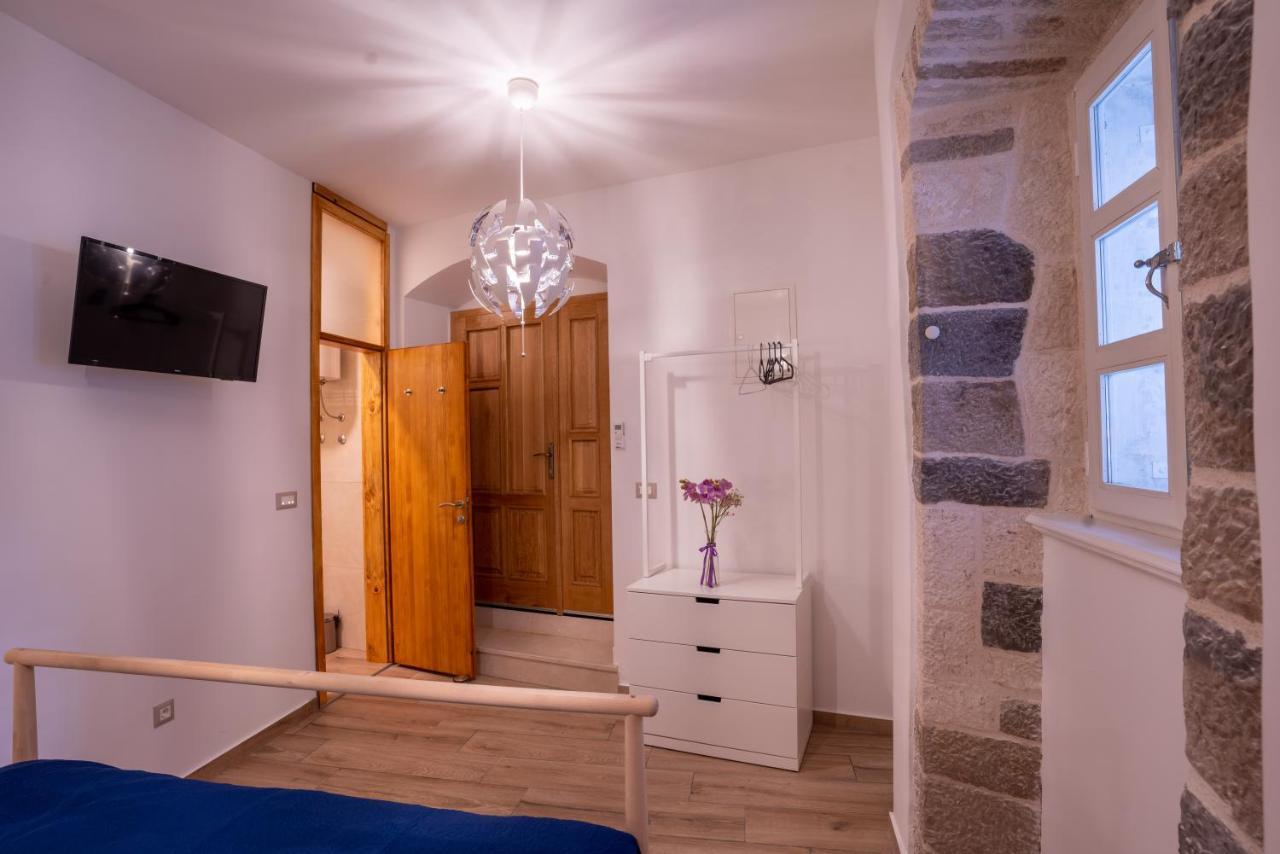Old Town Makarska Apartments - Central Square Bagian luar foto